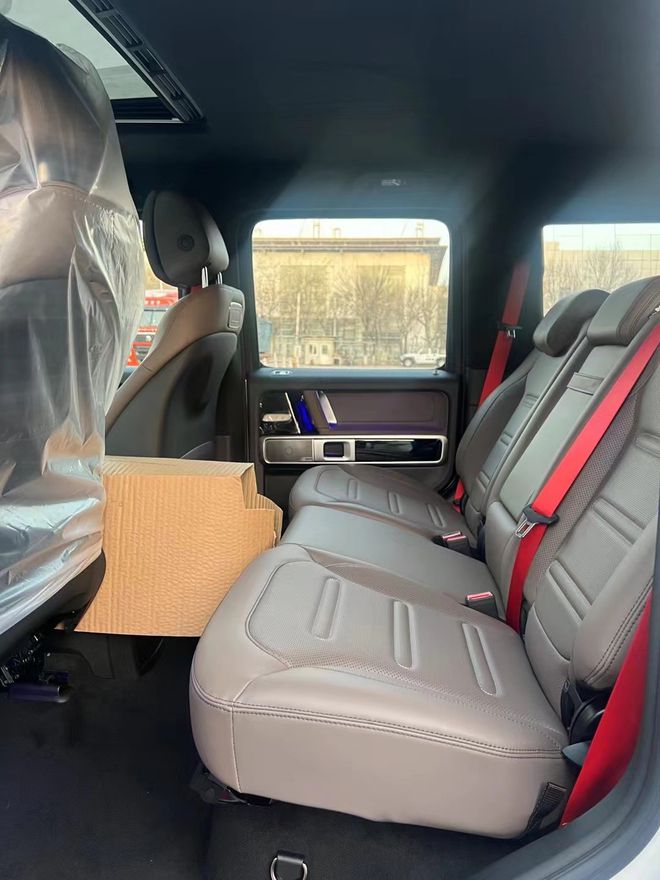 ag真人国际严苛的地形奔驰G400d柴油性价翻毛皮顶(图3)