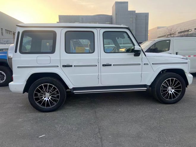 ag真人国际驱动扭矩奔驰G400d柴油性价引起转速差(图2)